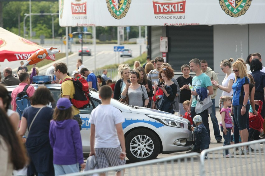 DZIEŃ DZIECKA NA STADIONIE MIEJSKIM WE WROCŁAWIU