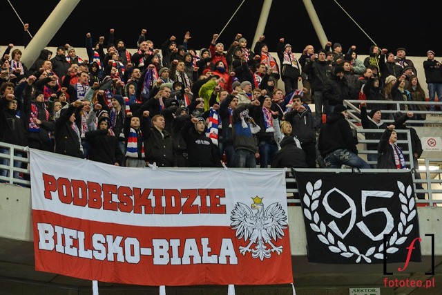 Kto powiedział, że stadion to nie miejsce dla kobiet? Dla miłośniczek Podbeskidzia przygotowaliśmy miejsce na stadionie, w którym poczują się jak w raju! - zapewnia grający w ekstraklasie klub TS Podbeskidzie, który na przypadający w niedzielę Dzień Kobiet organizuje dla pań sporo atrakcji.