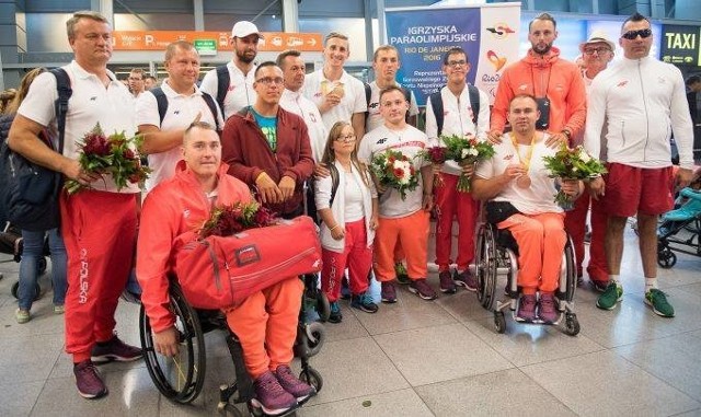 Lech Stoltman po powrocie z brązowym medalem z Rio odebrał wiele gratulacji.