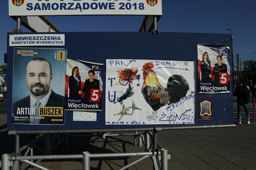 Wybory samorządowe 2018 w Małopolsce. Bitwa na plakaty, czyli wyborczy krajobraz Małopolski. Na kampanię nie szczędzą grosza