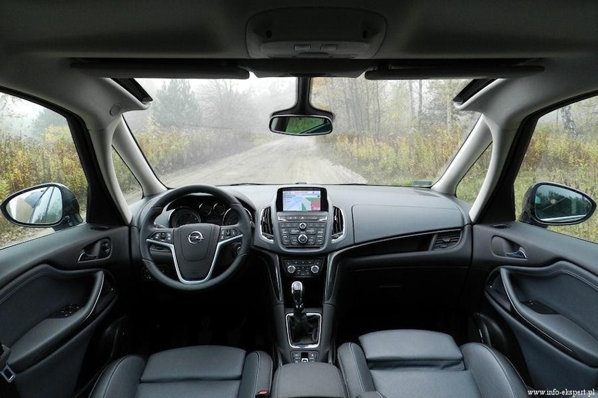 Opel Zafira Tourer 2.0 CDTI ,  Fot: Robert Kulczyk –...