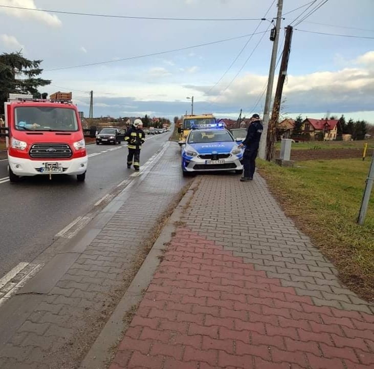 Wypadek czterech samochodów na drodze wojewódzkiej w...