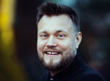 Pierwszy stand-up w Białobrzegach! Na scenie nowej sali widowiskowej Bialobrzeskiego Centrum Kultury wystąpi Michał Kutek