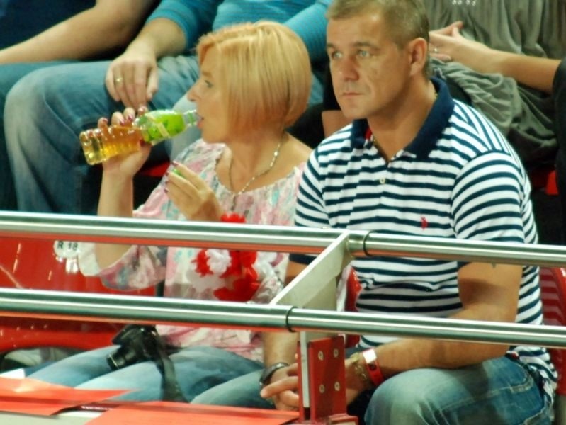 Andrzej Kobylański oglądał mecz z żoną Joanną.
