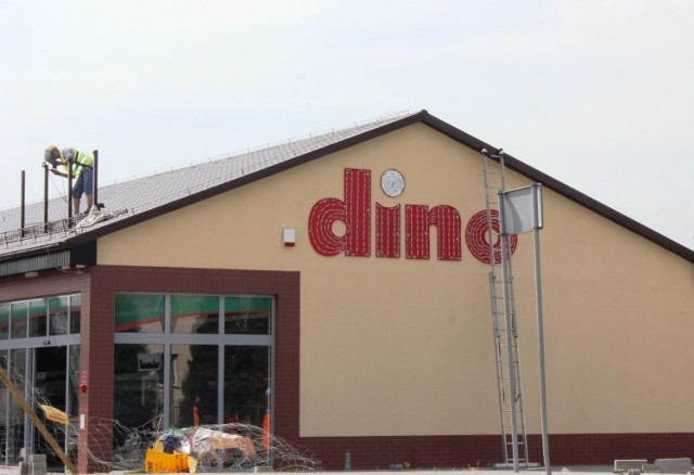 Czy w Zduńskiej Woli powstaną dwa supermarkety Dino?