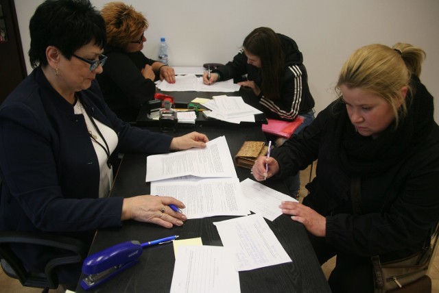 Prawie 15 tys. rodzin z Lublina złożyło już wnioski o finansowe wsparcie w ramach rządowego programu. 1,5 tys. otrzymało już na konto pierwsze przelewy