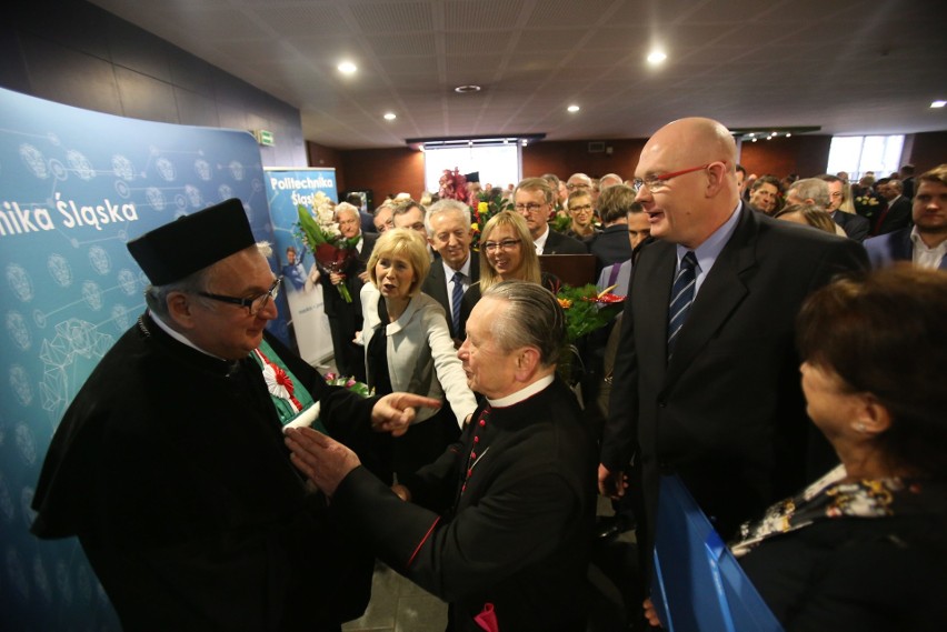 Prof. Aleksander Sieroń został uhonorowany doktoratem...