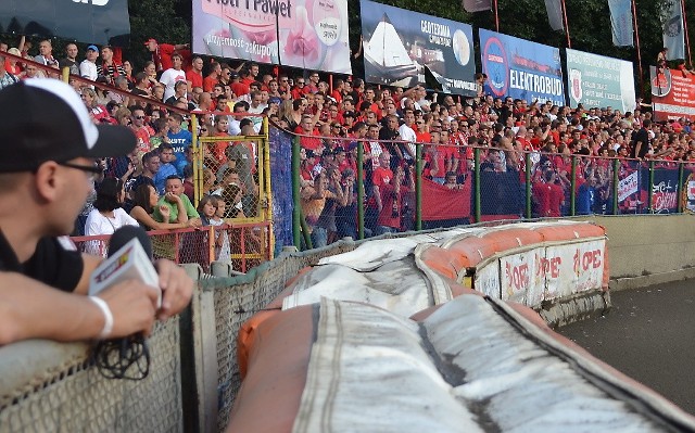 Ta część trybuny stadionu GKM, zwykle zajmowana przez kibiców gości, jest w przebudowie. Grudziądzcy działacze chcą ją przeznaczyć dla fanów miejscowych.