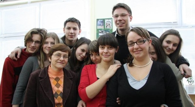 Paweł Ogrodnik, Barbara Kaczała, Agata Maik, Weronika Wróbel, Daria Giezowska, Piotr Staniul, Kornel Sadowski, Marta Barczuk, Olga Wiszniewska i Natalia Mieszkiełło to mała część maturzystów z "jedynki".