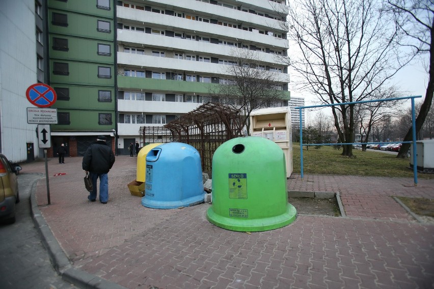 Katowice, osiedle Tysiąclecia. Segregacja odpadów już się...