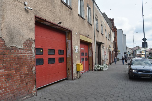 Strażacy OSP Nakło dzielą budynek przy ul. Dąbrowskiego ze strażą miejską. Długo oczekiwany remont planowany jest w tym roku