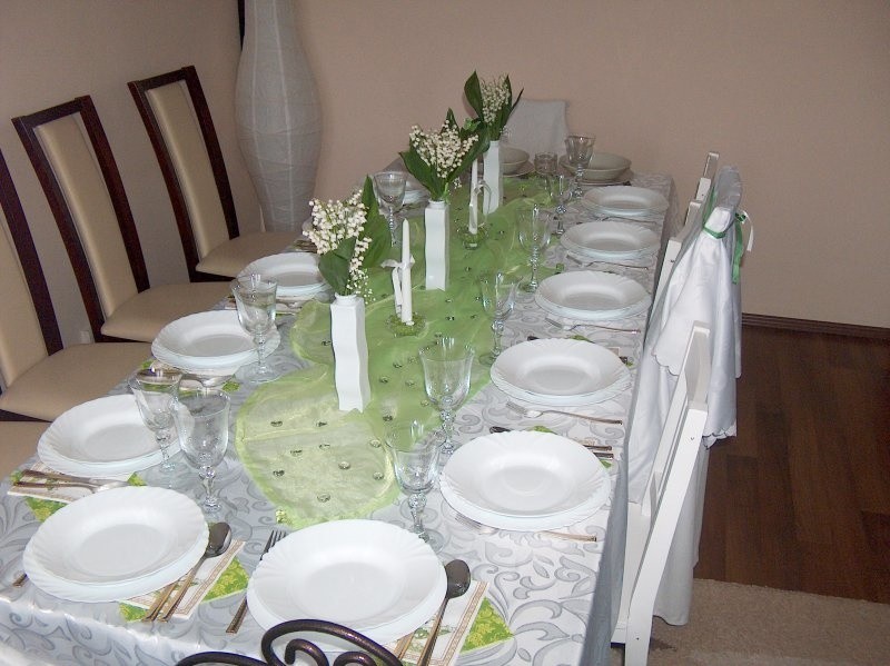 Stół przygotowany na przyjęcie gości...