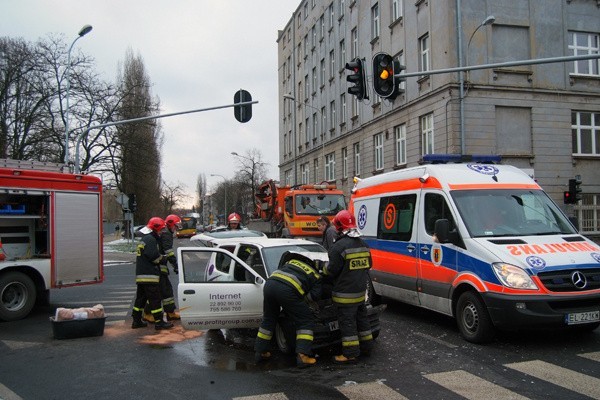 Wypadek na skrzyżowaniu ul. Sienkiewicza i Wigury.