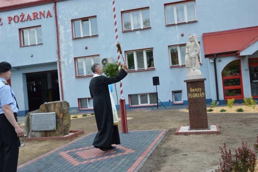 Strażacy świętowali w Starachowicach. Mają figurę świętego Floriana i sztandar