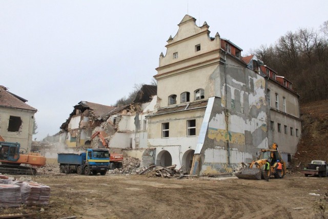Nowy budynek szkoły stanie w miejscu wyburzonego. Ma kosztować 20 mln złotych