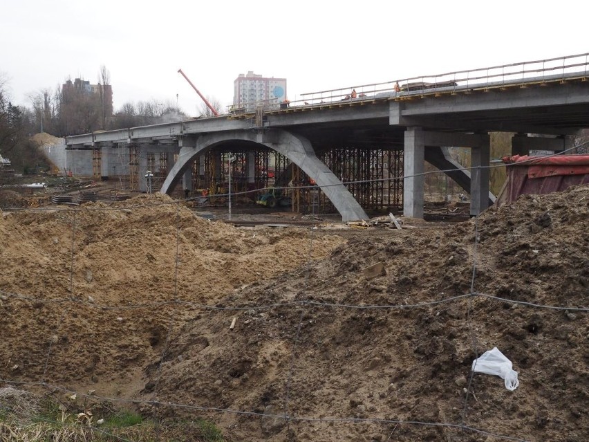 Postęp prac na budowie wiaduktu w Koszalinie