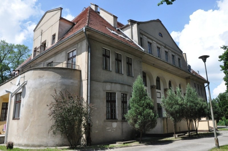 Władze gminy Byczyna zaadaptowały XIX-wieczny pałac w...