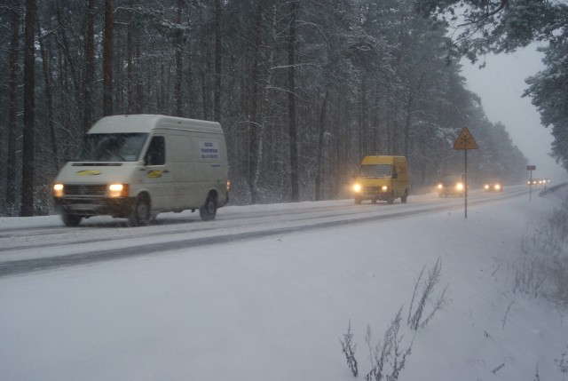 Śnieg już topnieje i drogowcy zapewniają, że wszystkie trasy w regionie są przejezdne