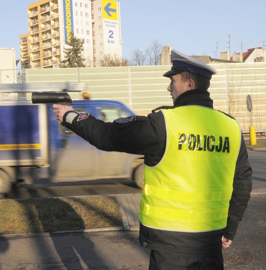 Radary łódzkiej drogówki pojechały na testy