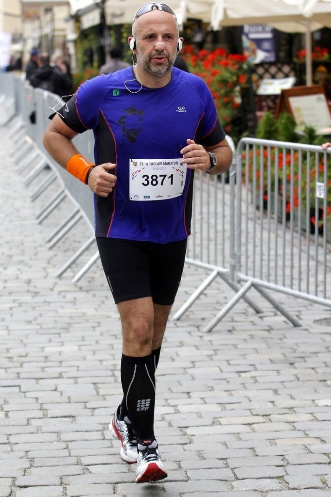 Maraton Wrocław - ZDJĘCIA - zawodnicy z numerami 3801 - 4000