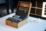 Wystawa „Enigma. Zagadka rozwiązana”. Zobacz replikę legendarnej maszyny szyfrującej 