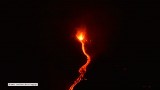 Wulkan Etna tryska lawą [wideo]