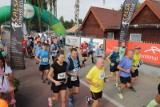 XIII Półmaraton Dąbrowski ArcelorMittal Poland: Tłum biegaczy rywalizował wokół Pogorii ZDJĘCIA
