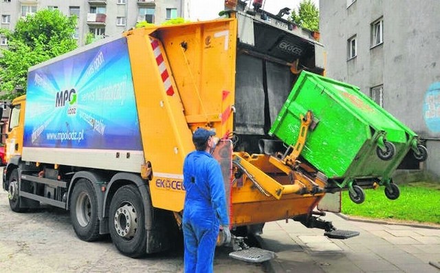 MPO wywozi śmieci  na Polesiu i Górnej.