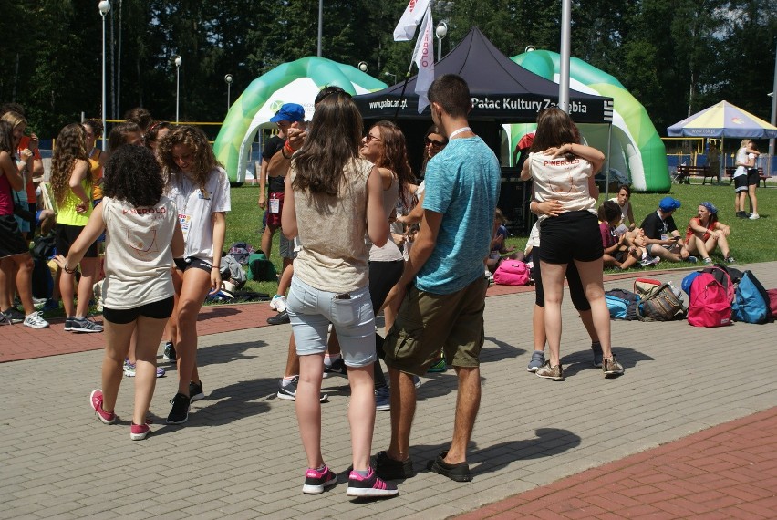 Goście z Włoch i Czech bawią się w Centrum Sportów Letnich...