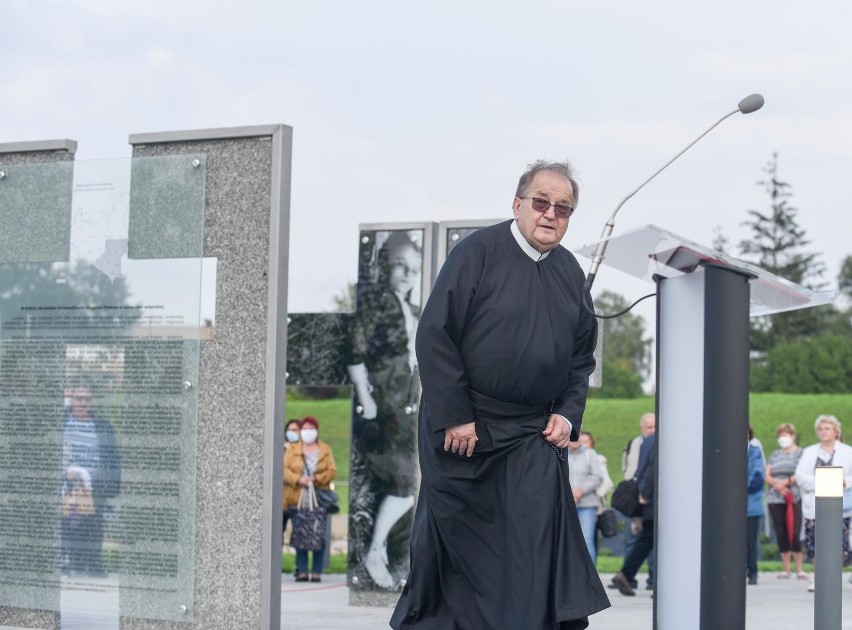 Według dokumentacji złożonej w Krajowym Rejestrze Sądowym,...