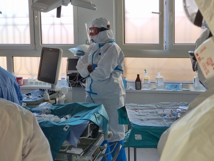 Lekarze ze szpitala przy ul. Staszica w Lublinie walczą o życie zakażonej pacjentki w ciąży [11.04.2021]