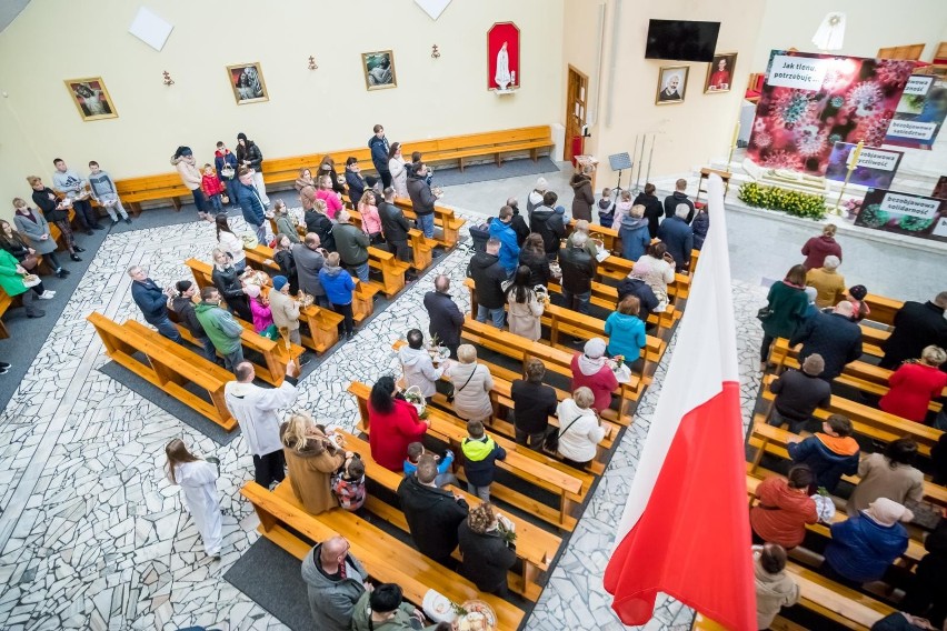 Święcenia pokarmów w Parafii Chrystusa Dobrego Pasterza w...