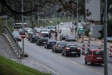 Ile pieniędzy Europejczycy przeznaczają na transport?