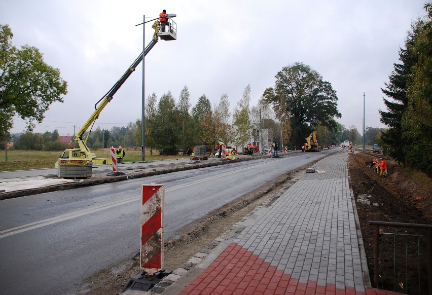 Kończy się przebudowa drogi krajowej w Wierzbcu koło Prudnika