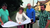 Protest mieszkańców przeciwko TIR-om: Mieszkańcy Komorowic Śląskich nie chcą ciężarówek
