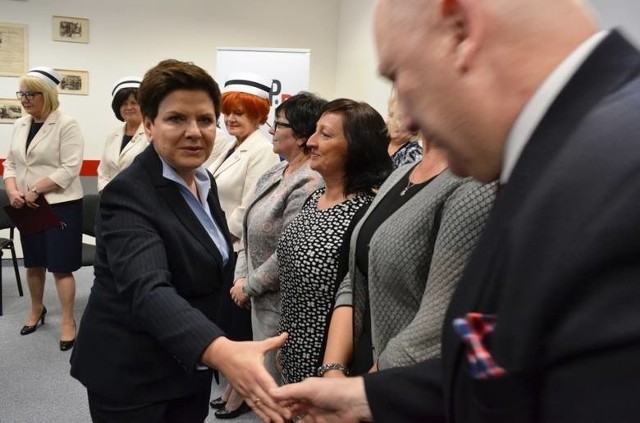 Na początku grudnia ub. roku premier Szydło spotkała się pielęgniarkami i położnymi oraz samorządowcami z Beskidów i Śląska Cieszyńskiego