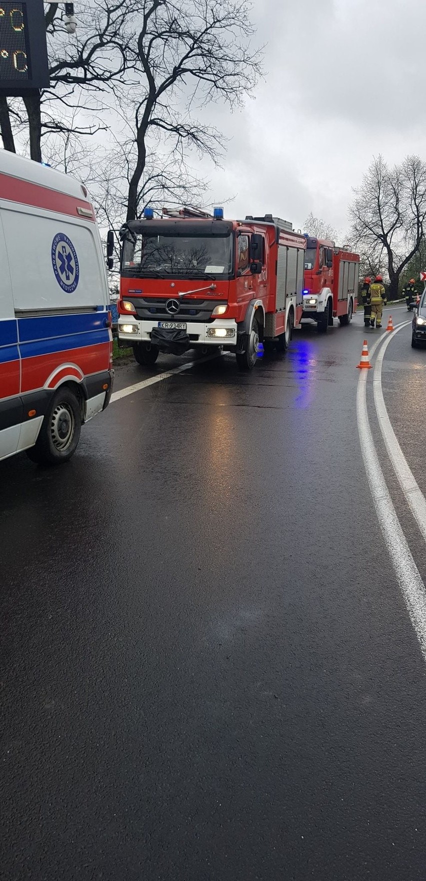 Wypadek na serpentynach na krajowej siódemce w Michałowicach