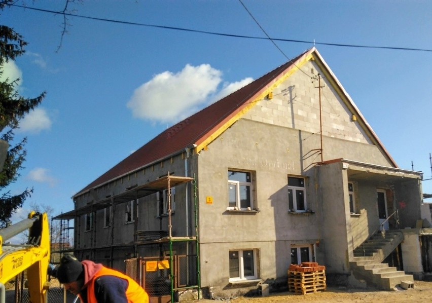 Rośnie dom dla seniora i żłobek w Szczańcu. Z powodu epidemii mogą być problemy z terminowym uruchomieniem obu instytucji