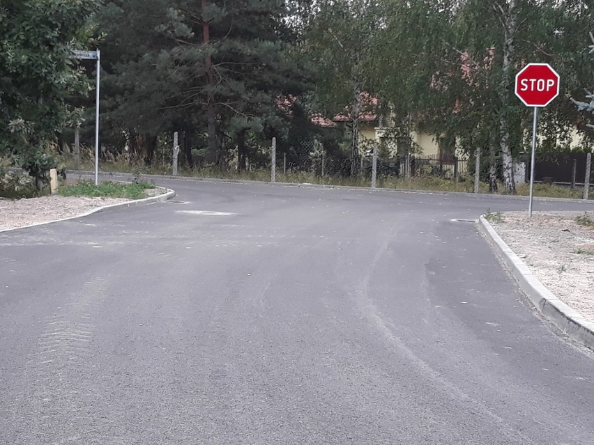 Wybudowana została między innymi ulica Reja w Białobrzegach.