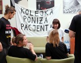 Lekarze ze Szczecina kończą głodówkę w Zdrojach 