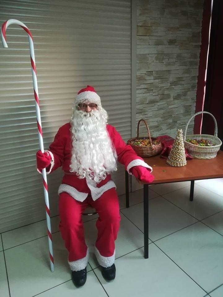 Święty Mikołaj zawitał do dzieci w Przysusze.
