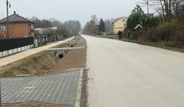 Zakończyła się budowa nowego chodnika w Ursynowie.