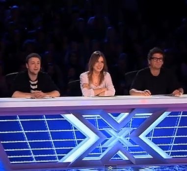 Maja Sablewska (w środku) jako jurorka programu X-Factor