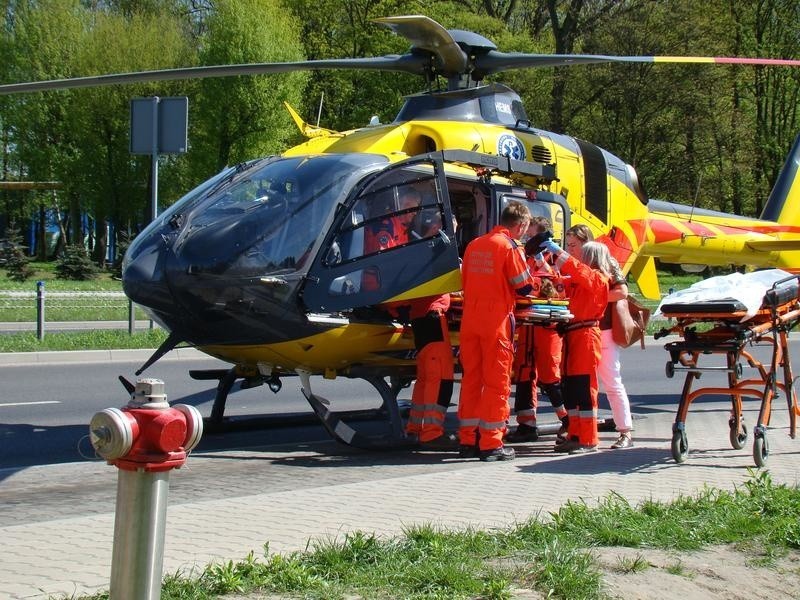 Oświęcim. Dziecko potrącone na przejściu dla pieszych przy ul. Chemików. Konieczne było wezwanie helikoptera LPR