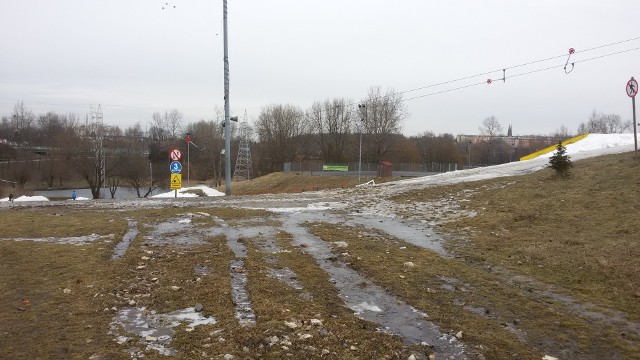 Zakończył się sezon narciarski na Górce Środulskiej w Sosnowcu