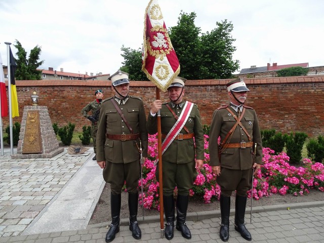 Święto pułku uczczono dzisiaj w Chełmnie. Dzień pierwszego zwycięstwa Kaszubów nad bolszewikami - 26.06.1929 roku - został uznany jako dzień Święta Pułkowego.