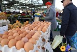 Dlaczego ceny jajek rosną? Wojna na Ukrainie to tylko jeden z powodów