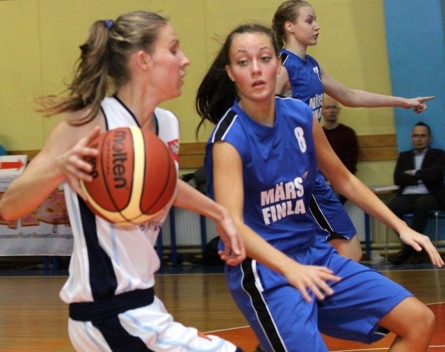 Koszykarki Unii Basket czeka niezwykle ciężka przeprawa w ostatnim turnieju w Tallinie.