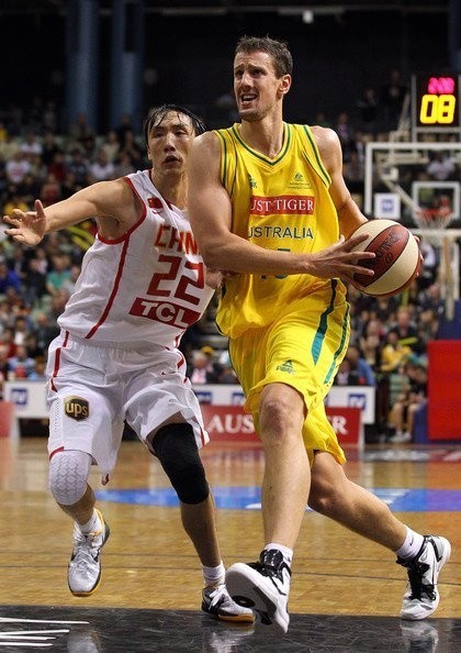 Daniel Kickert (z piłką) mógł grać w Stelmecie Zielona Góra, ale został w lidze ukraińskiej