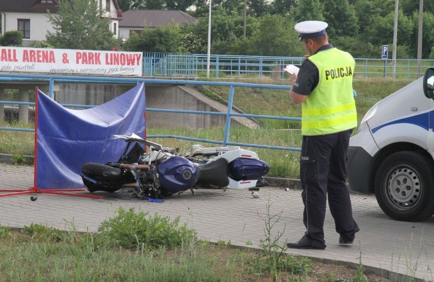 Tragiczny wypadek w Morawicy. Nie żyje 34-letni motocyklista